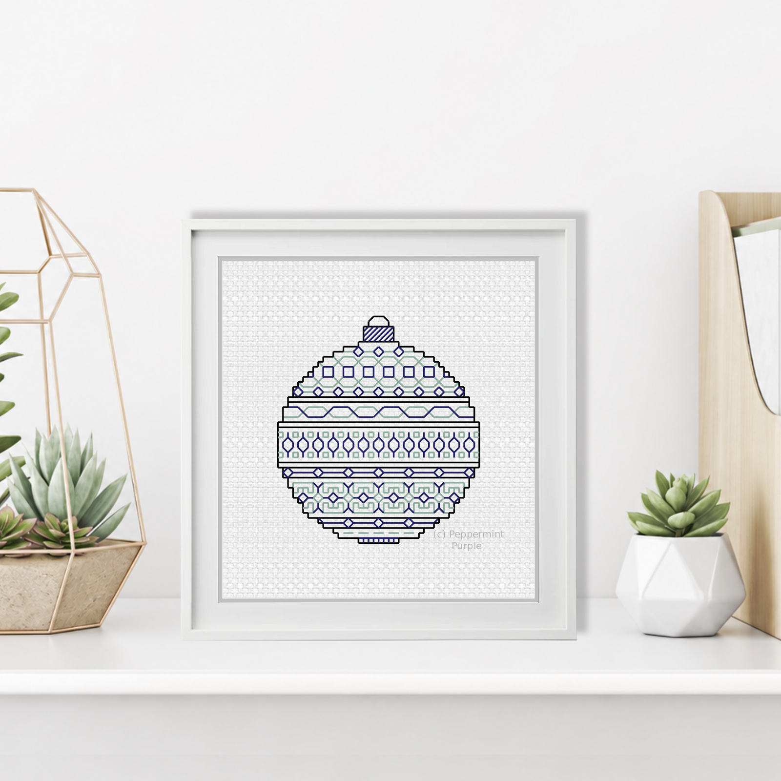 Christmas Bauble Blackwork Pattern by Peppermint Purple