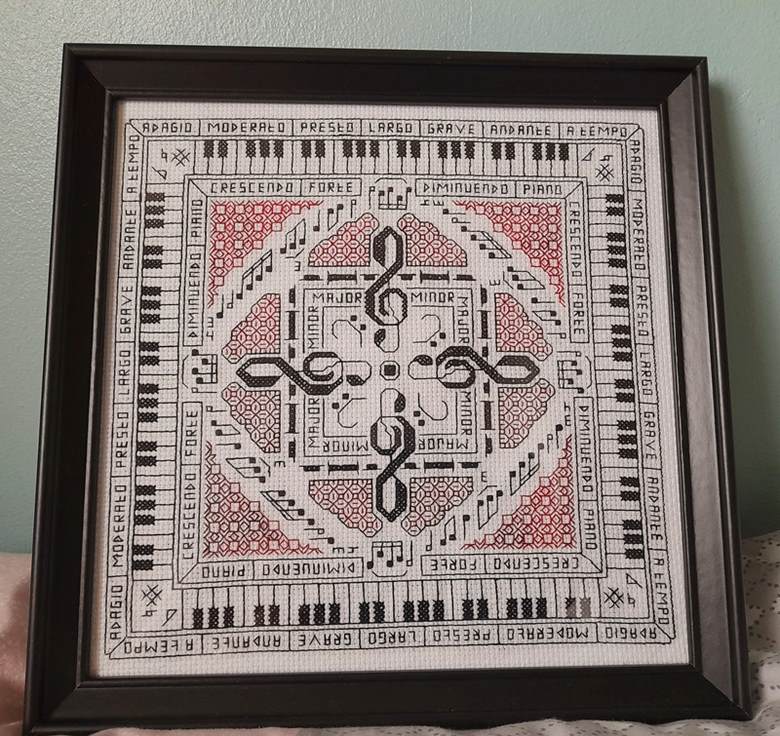 Stitched by: Debbie Burnitt