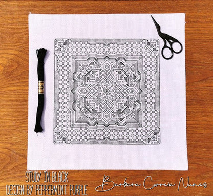 Stitched by: Bárbara Correia Nunes